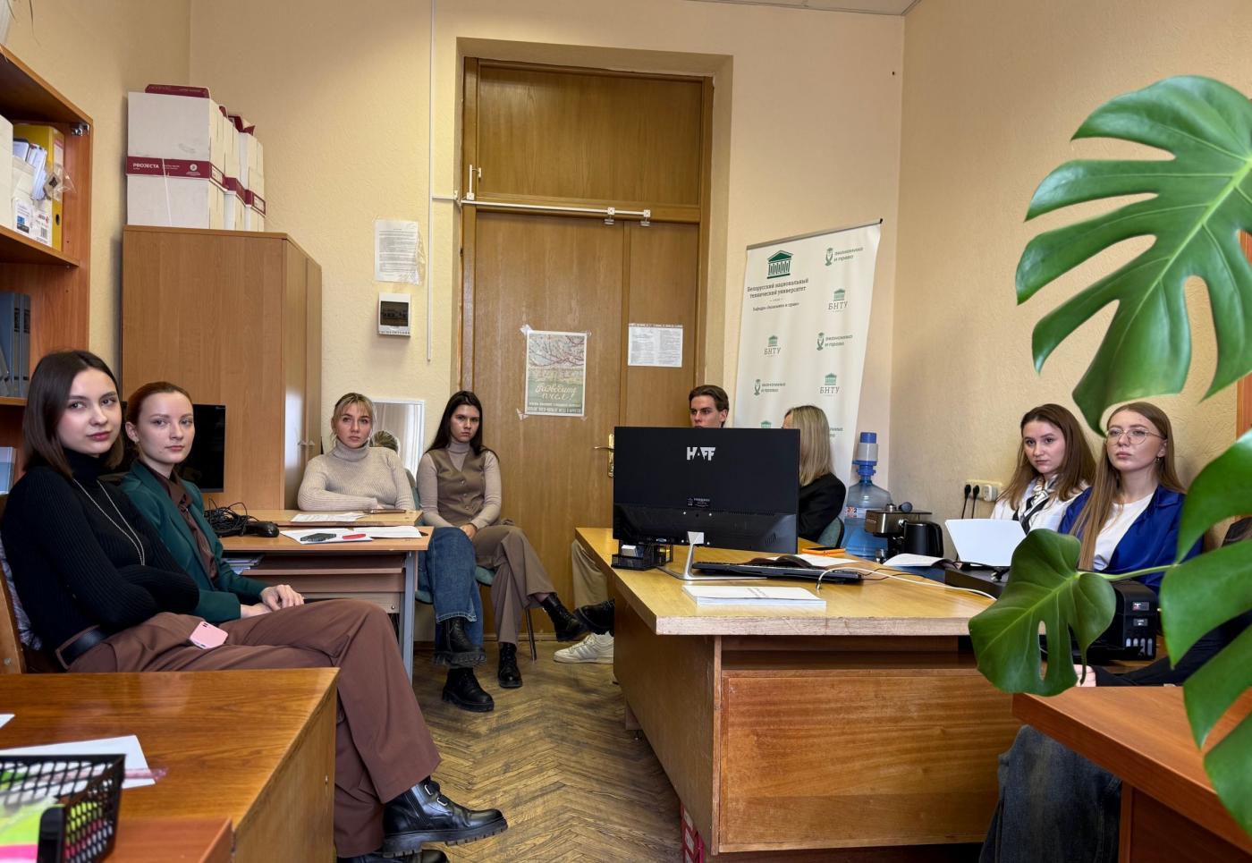 О формировании института средневекового рыцарства: обсуждаем на кафедре «Экономика и право»